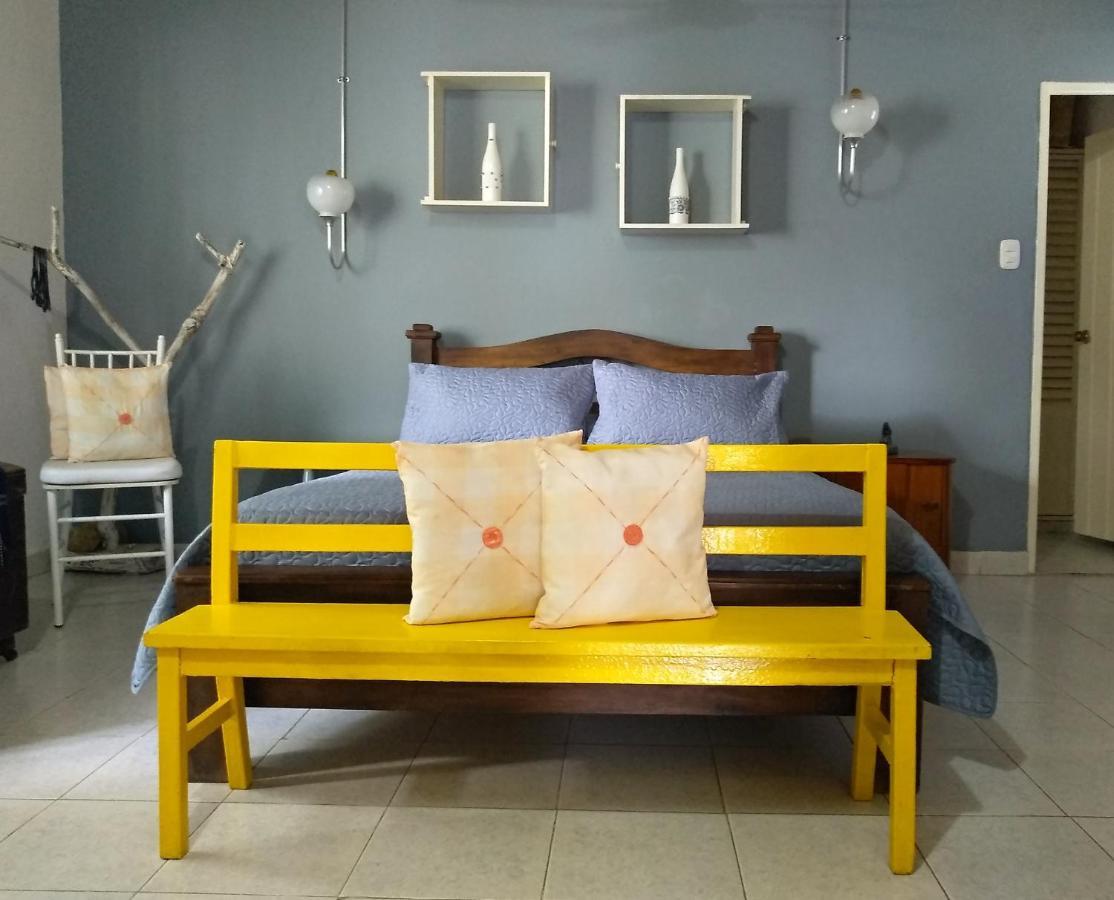 Habitacion Casa Las Aves Гонда Экстерьер фото