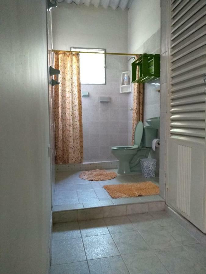 Habitacion Casa Las Aves Гонда Экстерьер фото